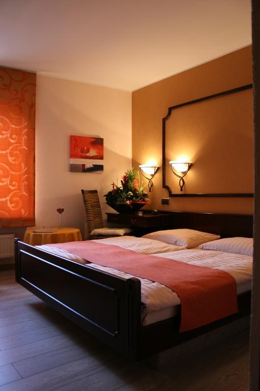 Le Pavillon Hotel Echternach Quarto foto
